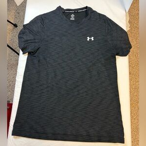 Under Armour Dark Fitted Performance Short Sleeve Tee